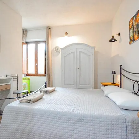 Cozy Home In Ollolai With House A Mountain View *